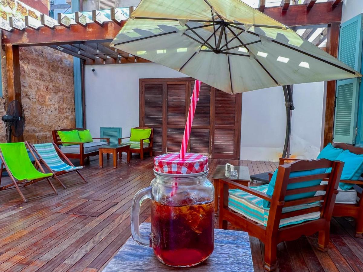 Via Mina Hotel