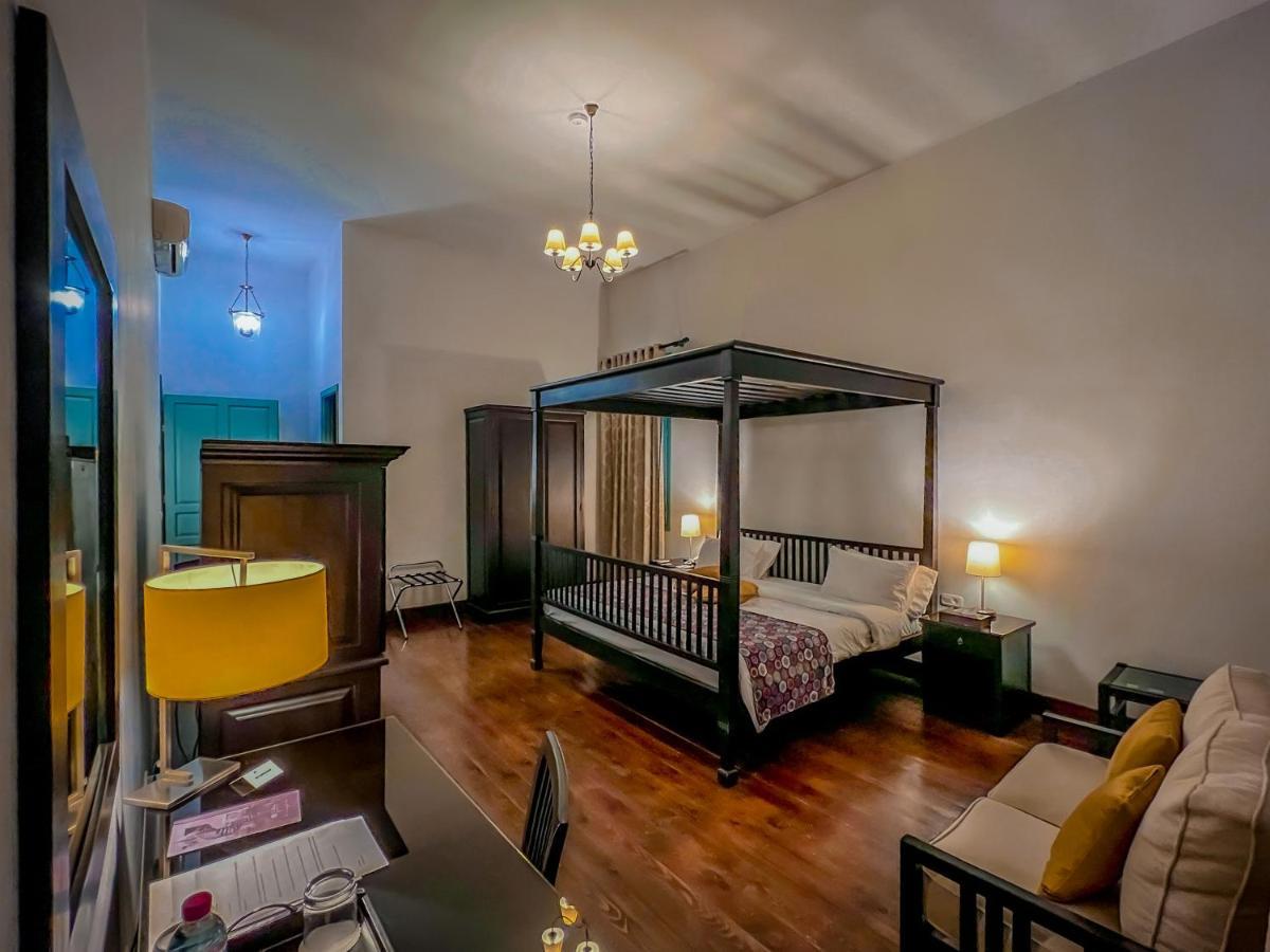 Hotel Via Mina 3*
